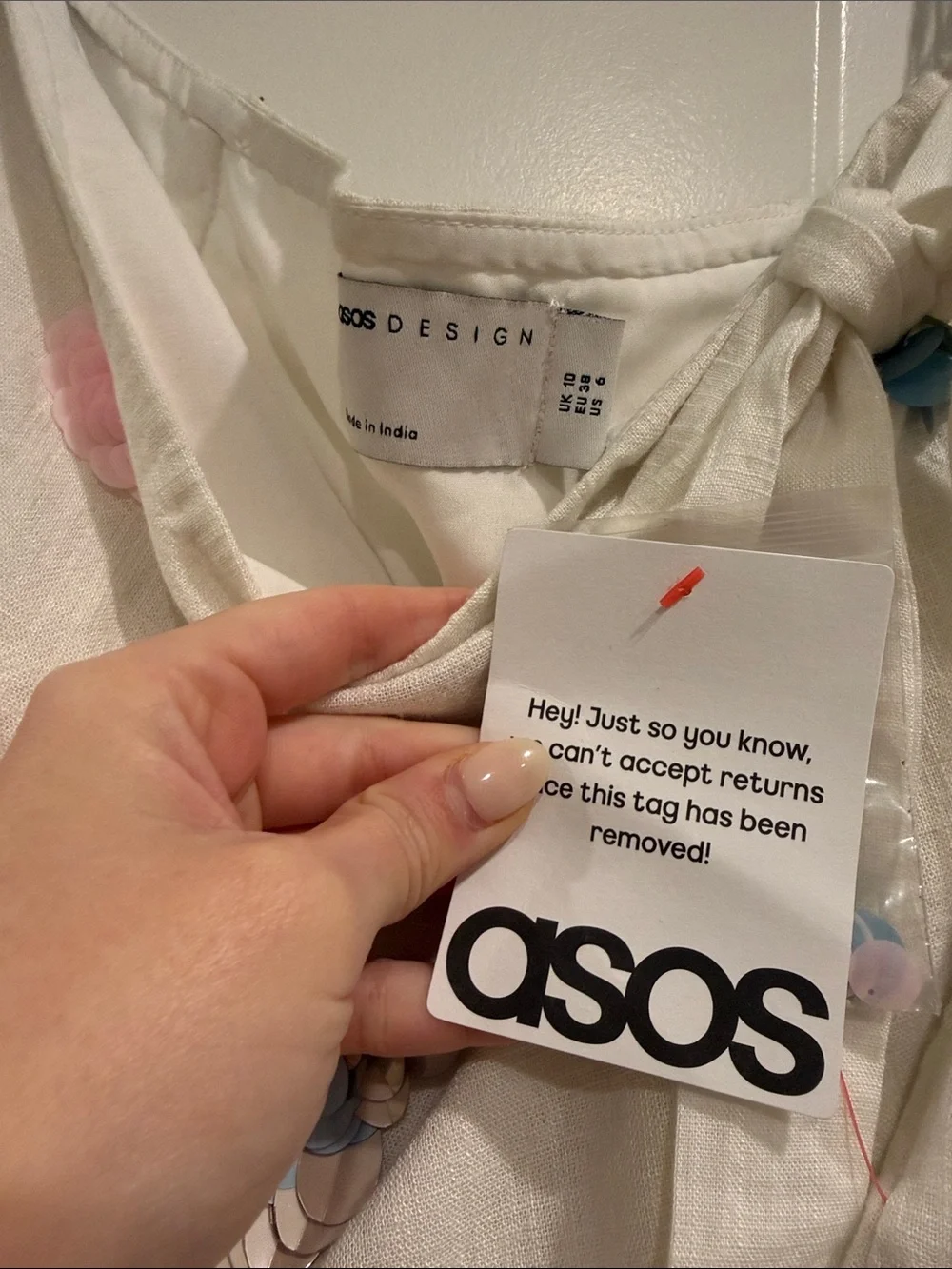 ASOS White Mini Skirt with Multicolor Floral Appliqués - Picture 4 of 4